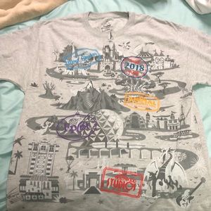 Large Walt Disney world 2018 shirt.